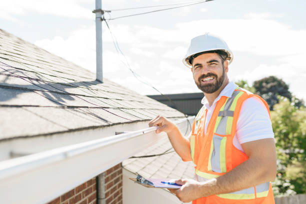 Best Roof Repair Specialists  in Wales, WI